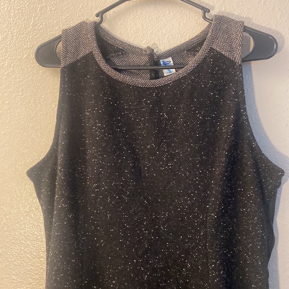 Old Navy Dress Sz L Black White Sleeveless Fit and Flare Textured Stretch Knit - Picture 3 of 10